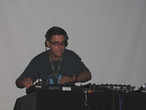 30047587.jpg