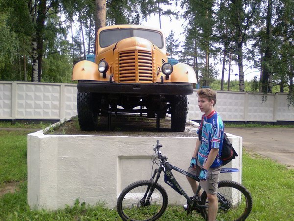 Зис на въезде в Пушкино