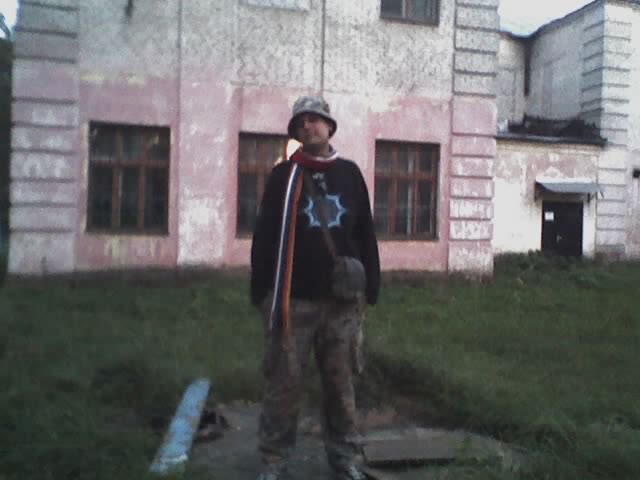 Подумать только я туда когда то ходил, типа учиться... хотя с тем же успехом мог бы и не ходить...