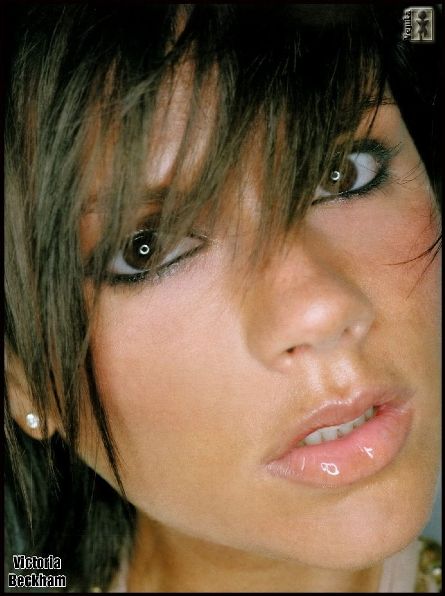 victoriabeckham0227ay[1].jpg