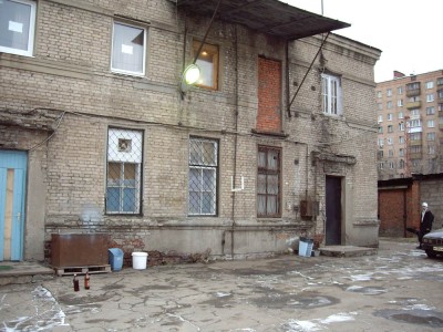 здание реп. базы...