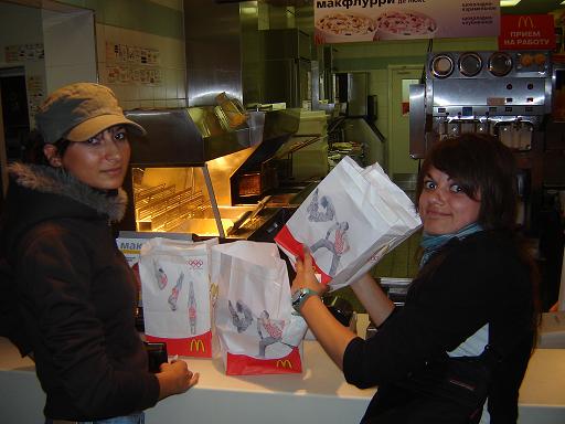 Celebratory fairy table 002.JPG