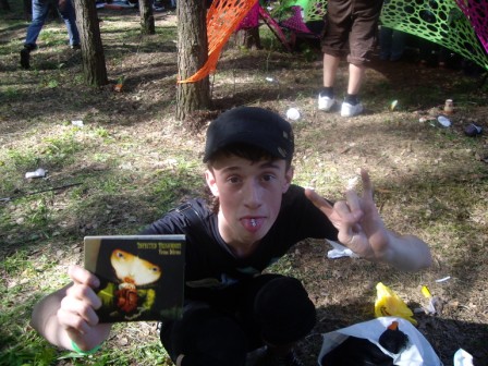 Кря с моим новым диском).JPG