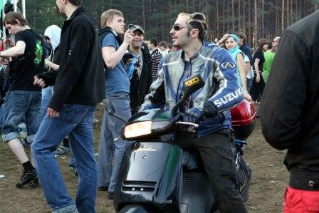 сумашедший тип.jpg