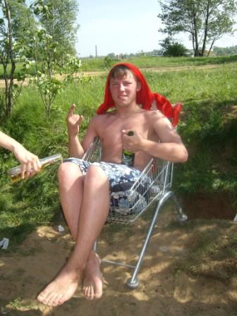 Вэл в тележке с Дикси...))).JPG
