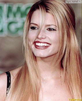 Jessica_Simpson_022_resize.jpg