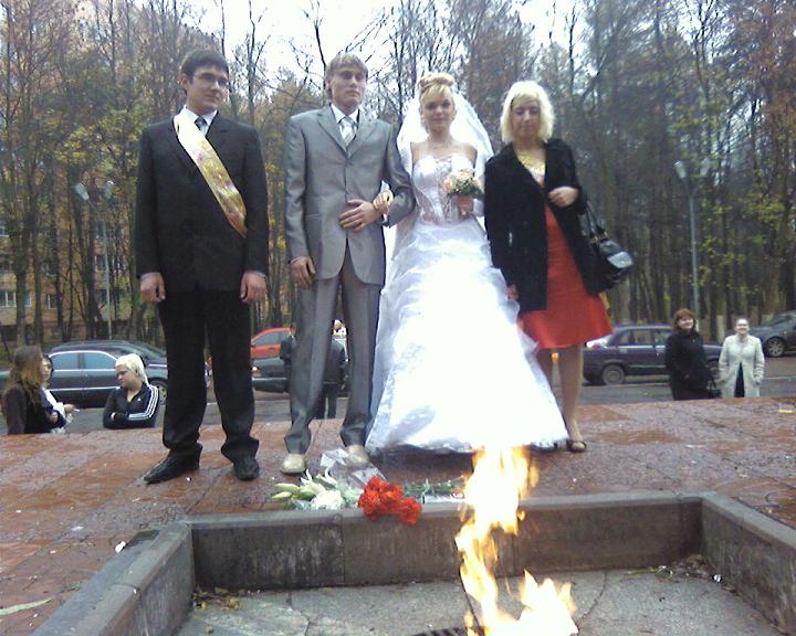 у вечного огня.JPG