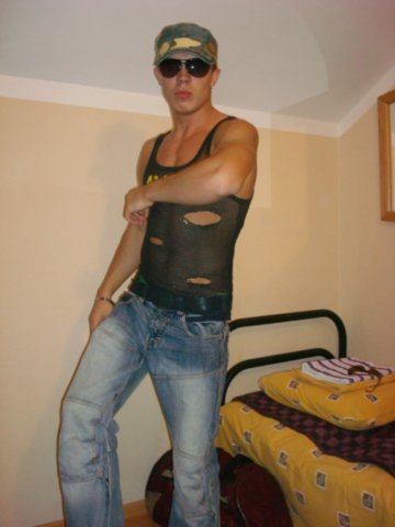 x_81997111.jpg
