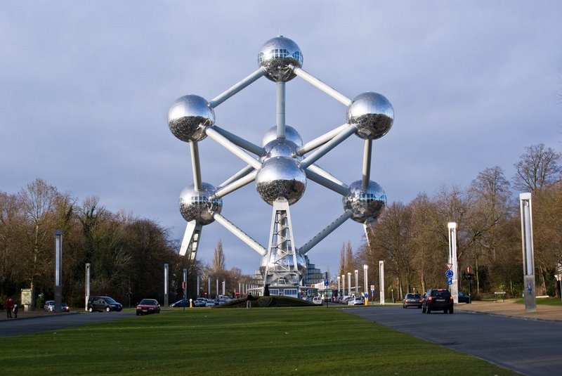 30 atomium.jpg