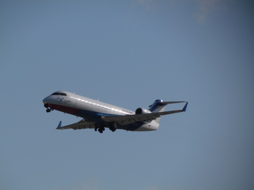 Bombardier CRJ-100