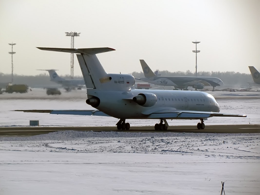 Як-42